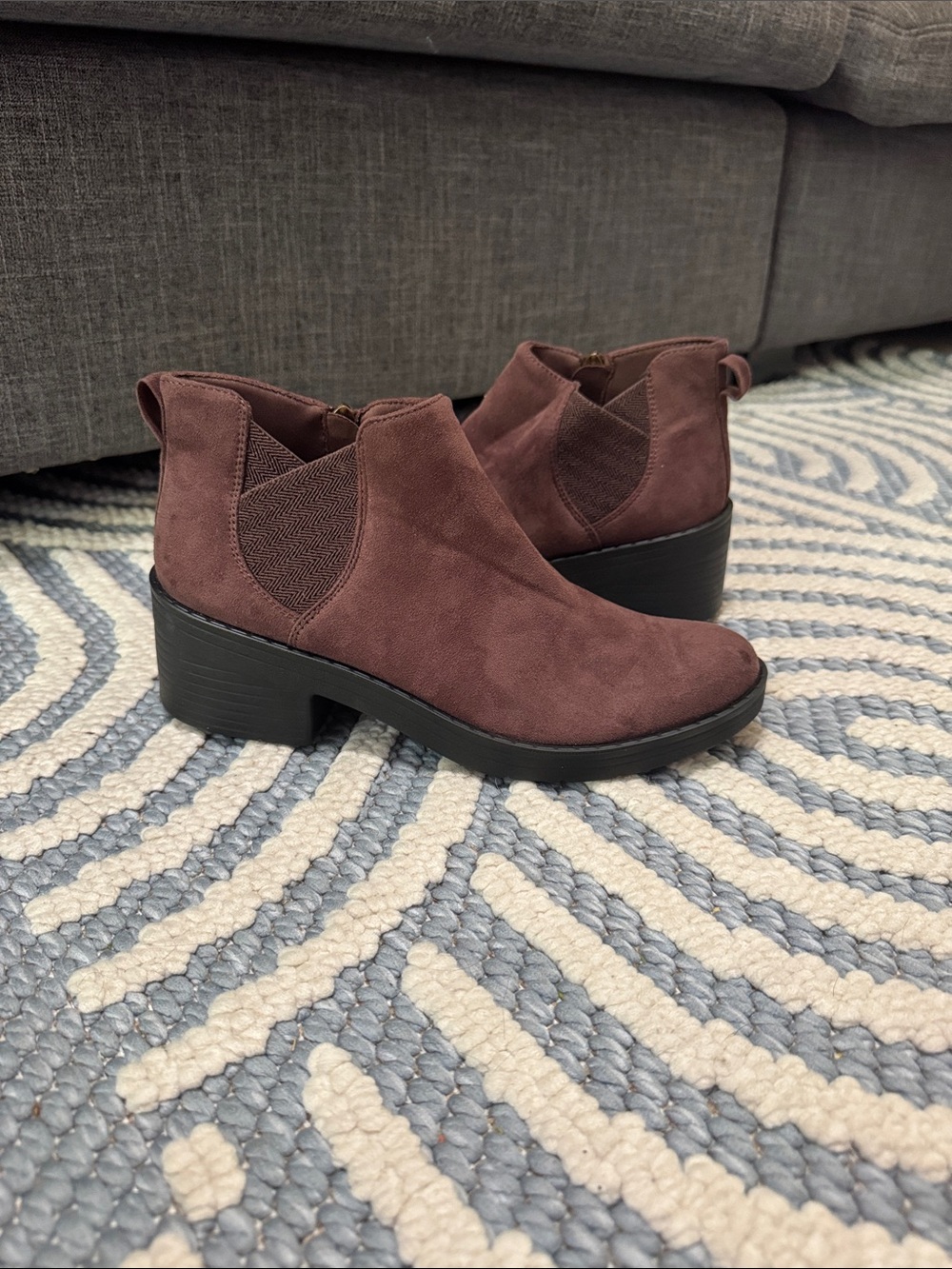 Bzees Ontario Brown Chelsea Ankle Boots Size 8 New Unworn